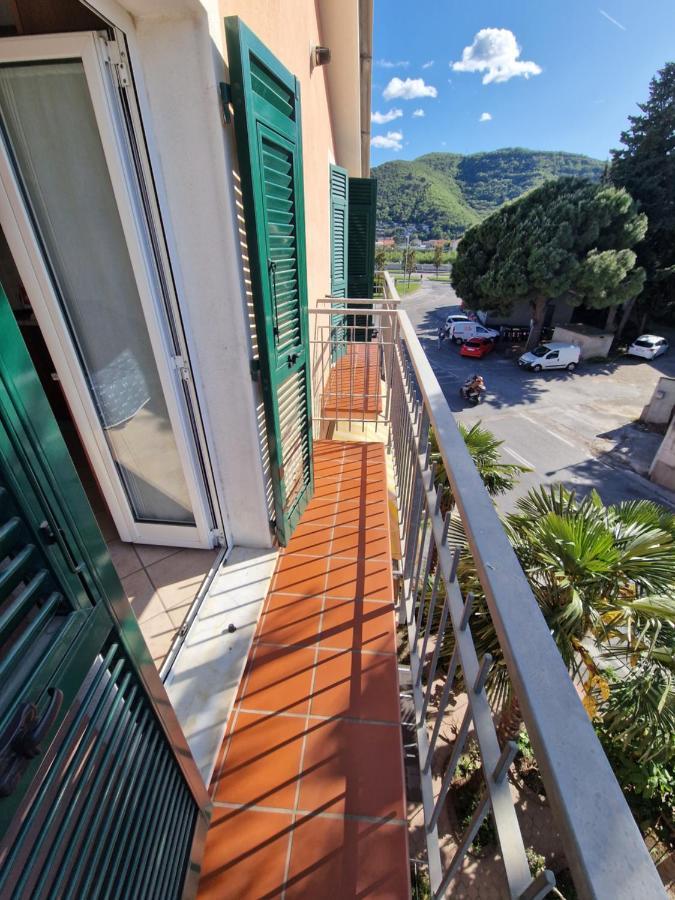 Ferienwohnung Palm House Albenga Exterior foto